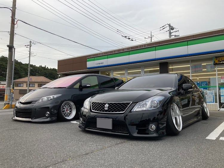 クラウンアスリートの不正改造車取締月間・はじめましてからのコラボ・かっこよすぎた・オールペンに関するカスタム事例の投稿画像4枚目