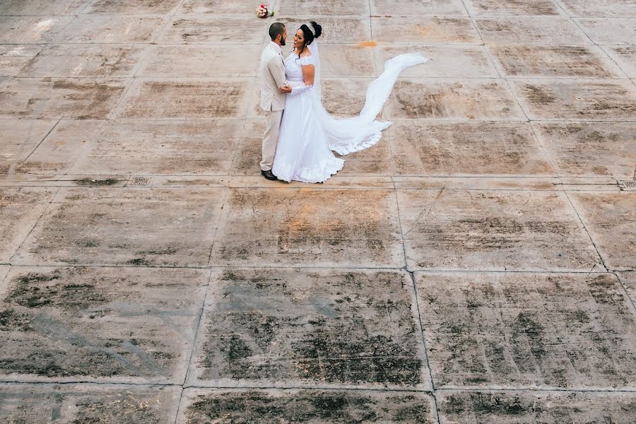 Wedding photographer Luciano Marcenes (lucianomarcenes). Photo of 20 February 2022