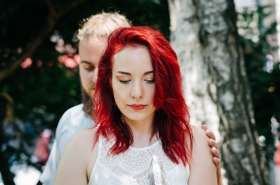 Fotógrafo de casamento Bojan Sučević (brankaandbojan). Foto de 6 de agosto 2017