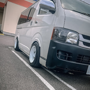 ハイエースバン KDH201V