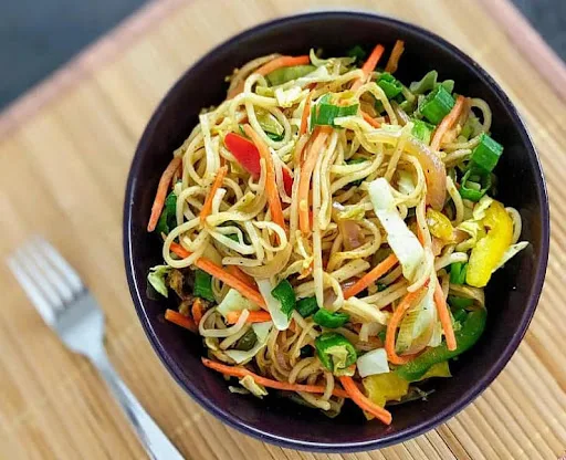 Veg Hakka Noodles