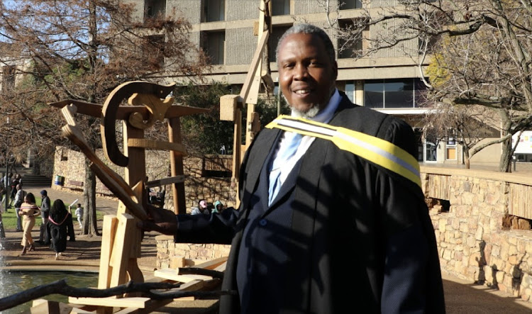 Bongani Gumede graduated on Monday with a postgraduate diploma in Aarts at the University of the Witwatersrand.