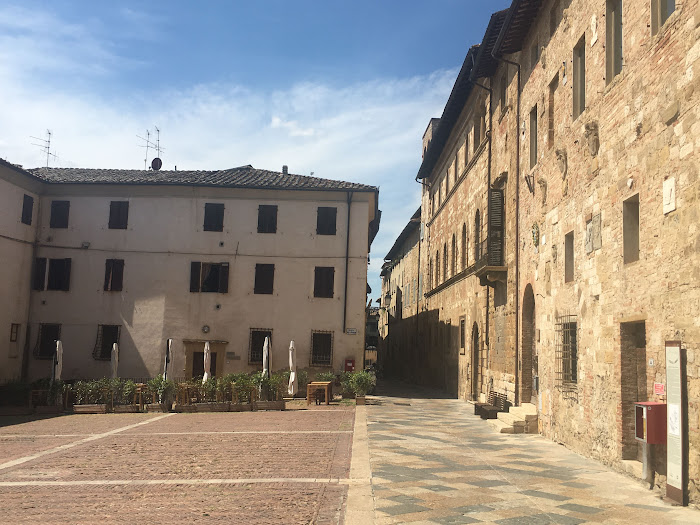 Piazza del Duomo, Colle Val d'Elsa