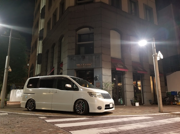 セレナのイタリアーノ・🇮🇹・ちょっとドライブに関するカスタム事例の投稿画像2枚目