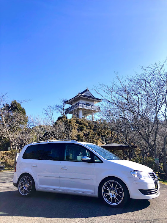 ゴルフトゥーランのフォルクスワーゲン・万木城址・万木城跡公園・いすみ市に関するカスタム事例の投稿画像2枚目