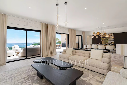 Property with pool 5