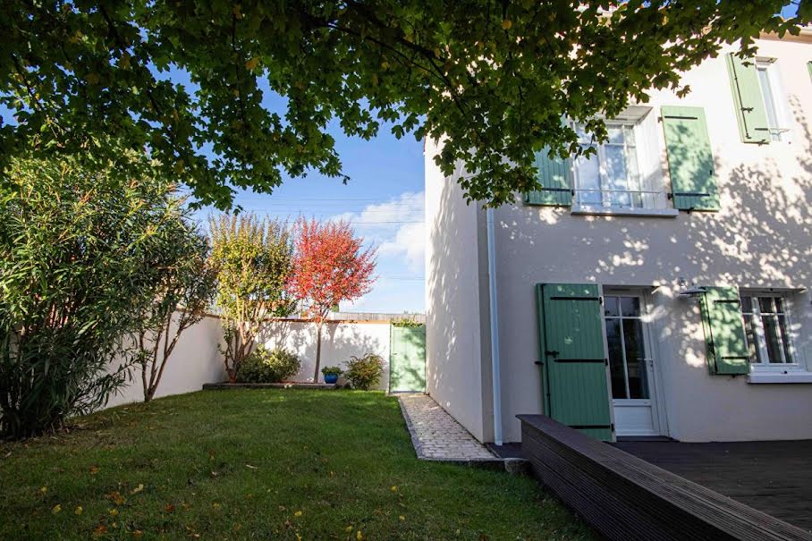 Vente maison 7 pièces 133 m² à La Rochelle (17000), 700 000 €