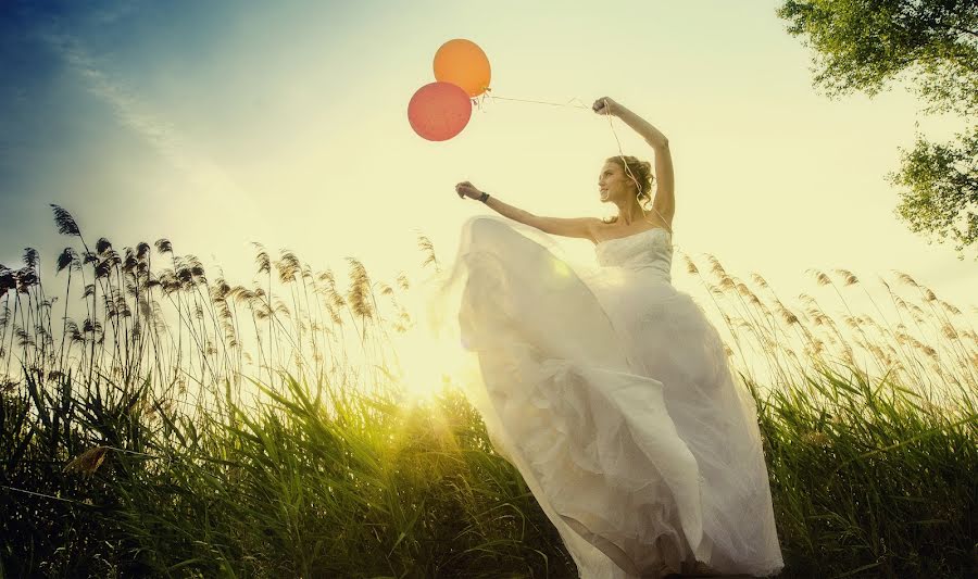 Fotografo di matrimoni Béla Molnár (belamolnar). Foto del 23 aprile 2019