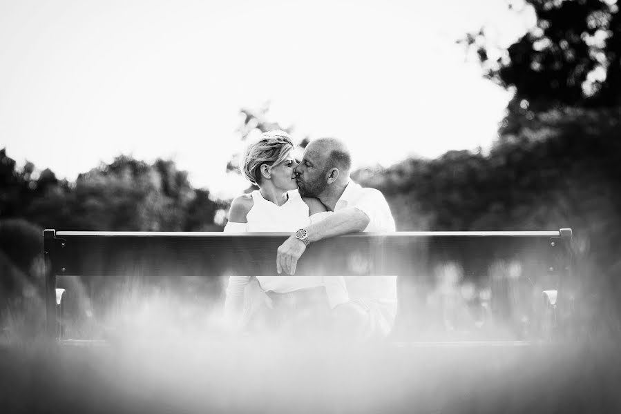 Wedding photographer Anett Bakos (anettphoto). Photo of 8 August 2019