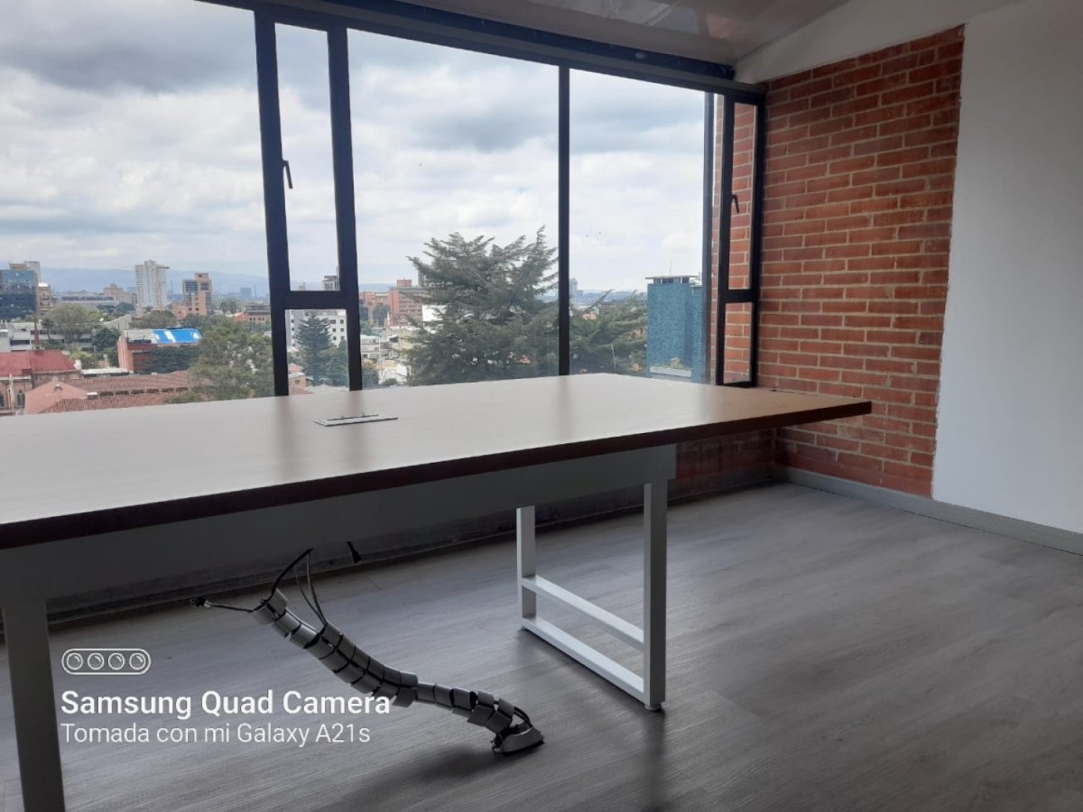 Oficina En Arriendo - Urbanizacion Los Nogales De Suba, Bogota