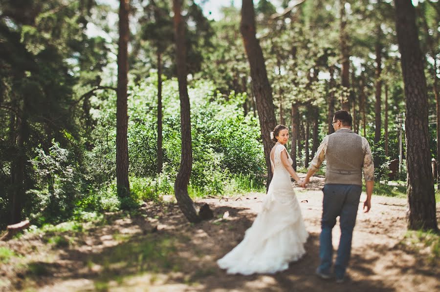 Fotografo di matrimoni Anna Kozdurova (chertopoloh). Foto del 24 febbraio 2013