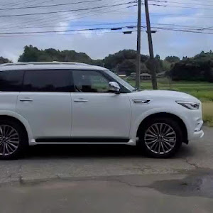 QX80