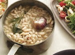 Cannellini Beans with Garlic and Sage was pinched from <a href="http://www.epicurious.com/recipes/food/views/Cannellini-Beans-with-Garlic-and-Sage-355216" target="_blank">www.epicurious.com.</a>