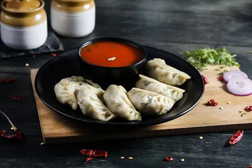 Chicken Chilli Momos [6 Pieces]