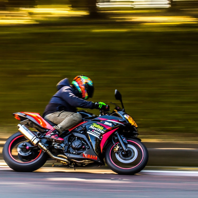 KT100のYZF-R25・ニンジャ250・流し撮りに関するカスタム事例の投稿画像6枚目