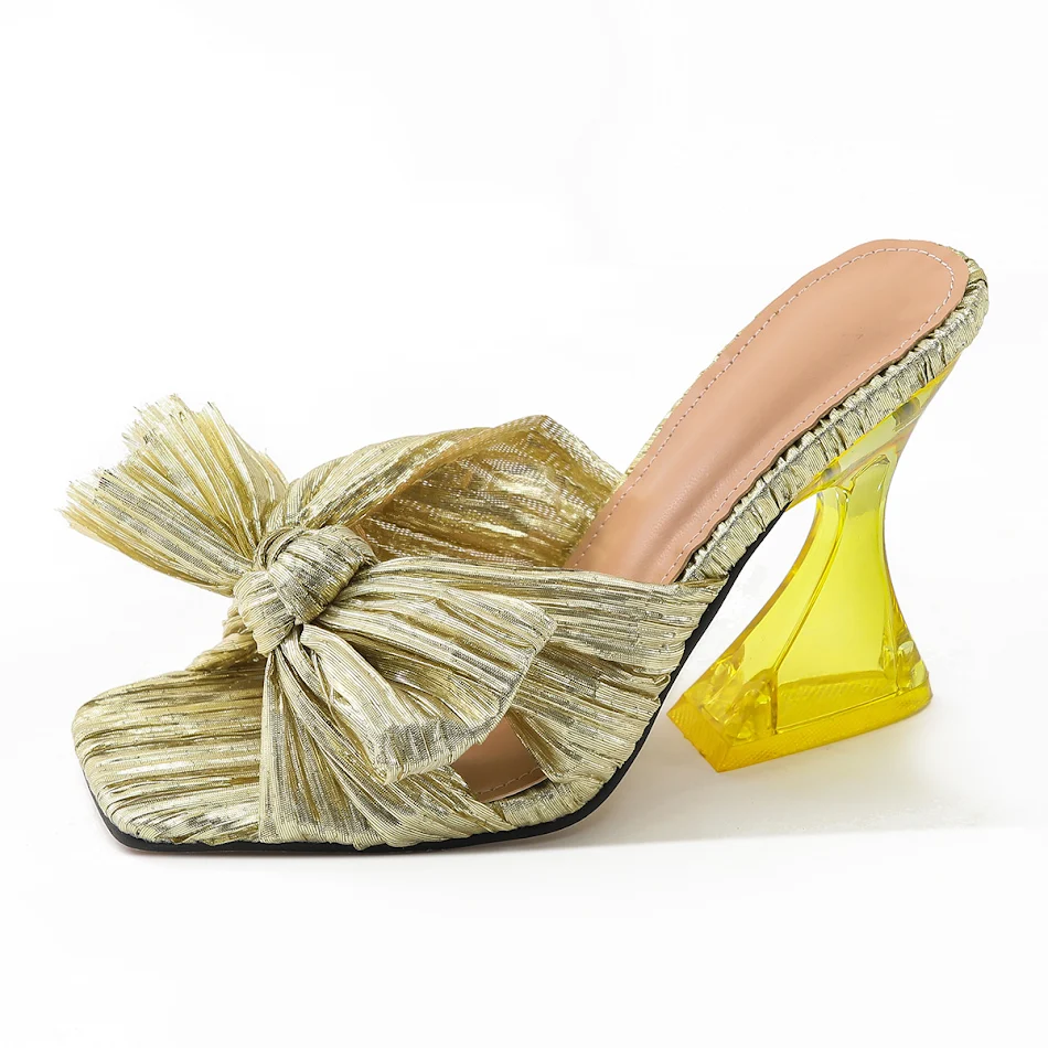 Plus Size High Shaped Heel Satin Sandalen, stilvoll und bequem für besondere Anlässe, bieten einen eleganten Auftritt und sicheren Halt.