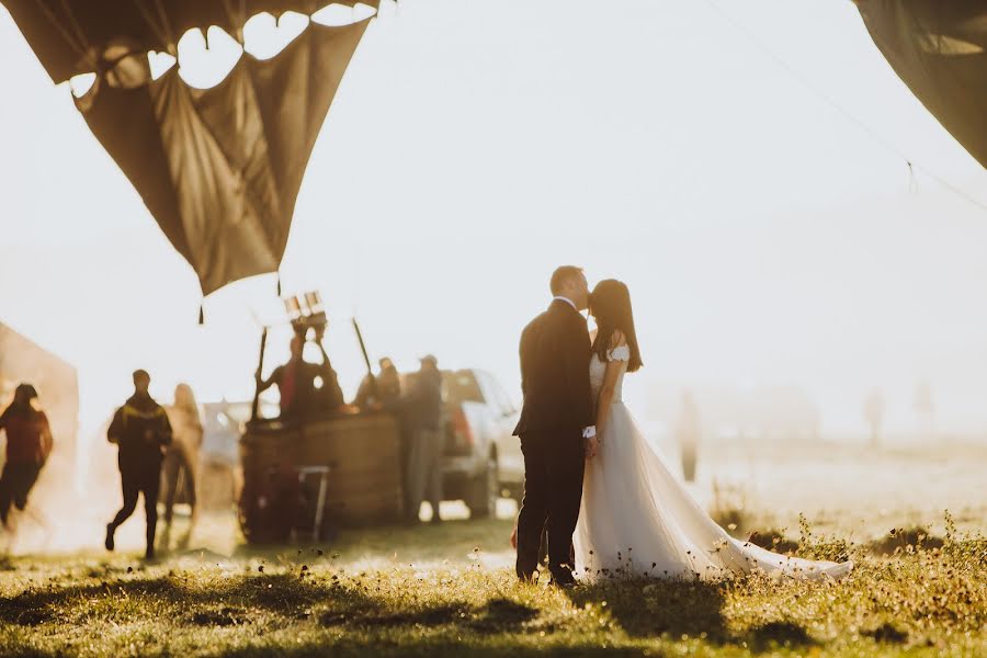 Fotografo di matrimoni Diana Cherecheș (dianachereches). Foto del 13 ottobre 2021