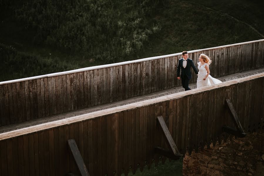 Fotografo di matrimoni Caragin Mircea (westmedia). Foto del 4 giugno 2019