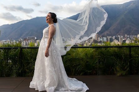 結婚式の写真家Victor Rodriguez Urosa (victormanuel22)。2019 6月25日の写真