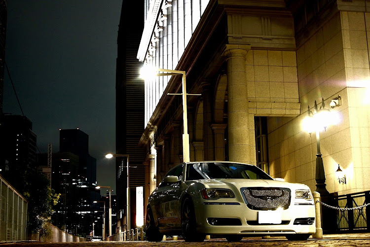 300C セダンのクライスラー・300・300C・アメ車・ドライブに関するカスタム事例の投稿画像5枚目