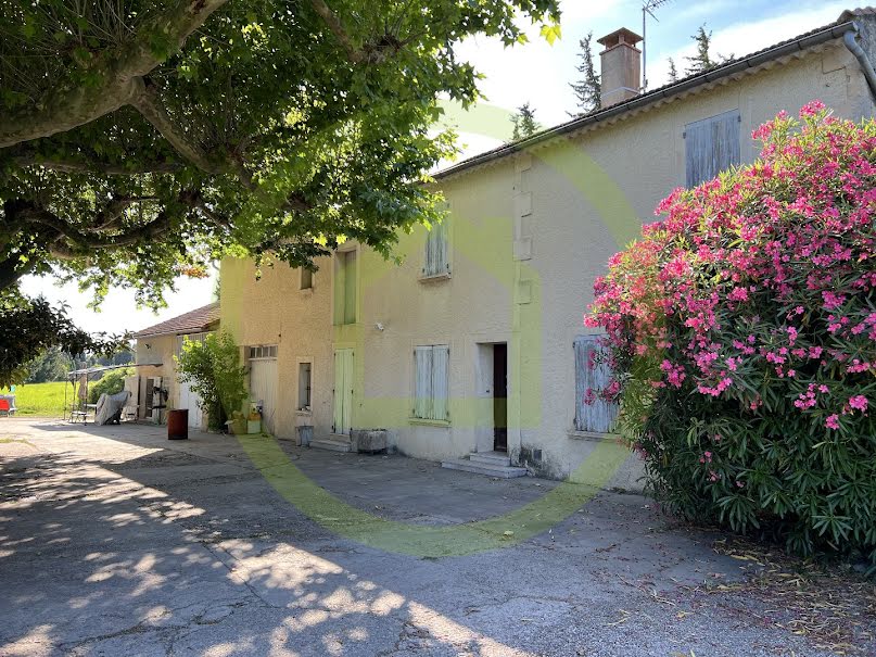Vente maison 7 pièces 240 m² à Avignon (84000), 472 500 €