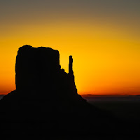 Alba nella Monument Valley di 