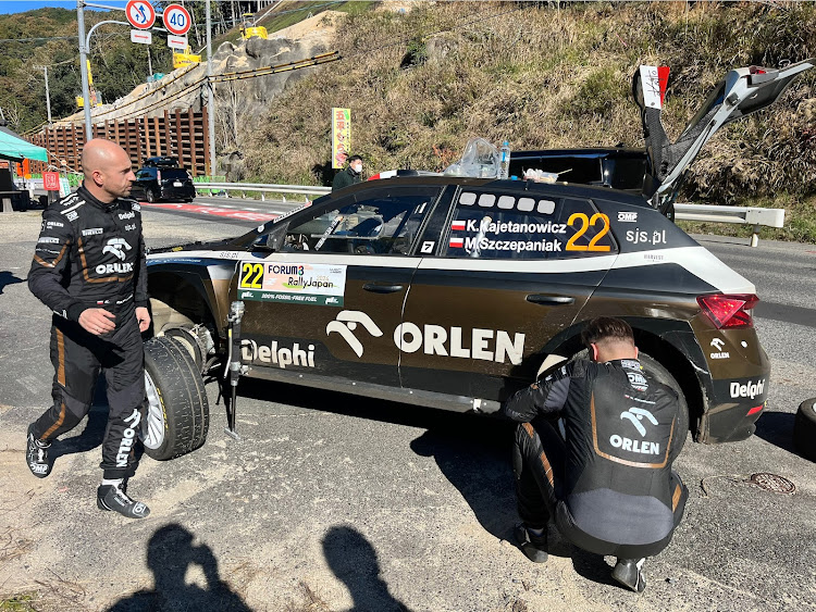 スカイライン GT-RのWRCラリージャパン・リエゾン観戦・シュコダ・惚れてまうやろ〜に関するカスタム事例の投稿画像4枚目