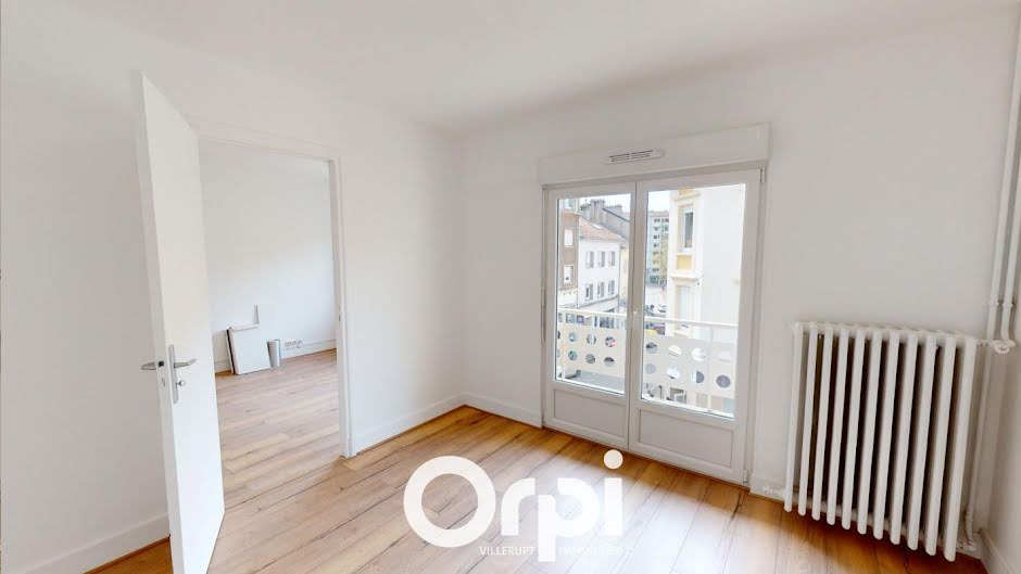 Location  appartement 3 pièces 65 m² à Villerupt (54190), 915 €