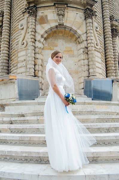 Fotografo di matrimoni Anastasiya Cvetkova (luckyones). Foto del 17 aprile 2019