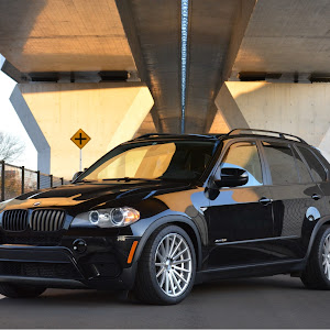 X5 E70