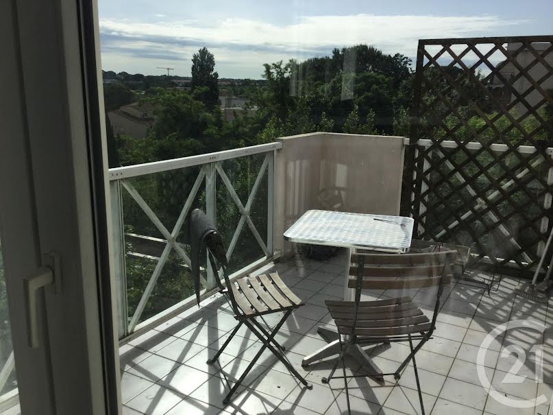 Location meublée appartement 3 pièces 78 m² à Montpellier (34000), 867 €