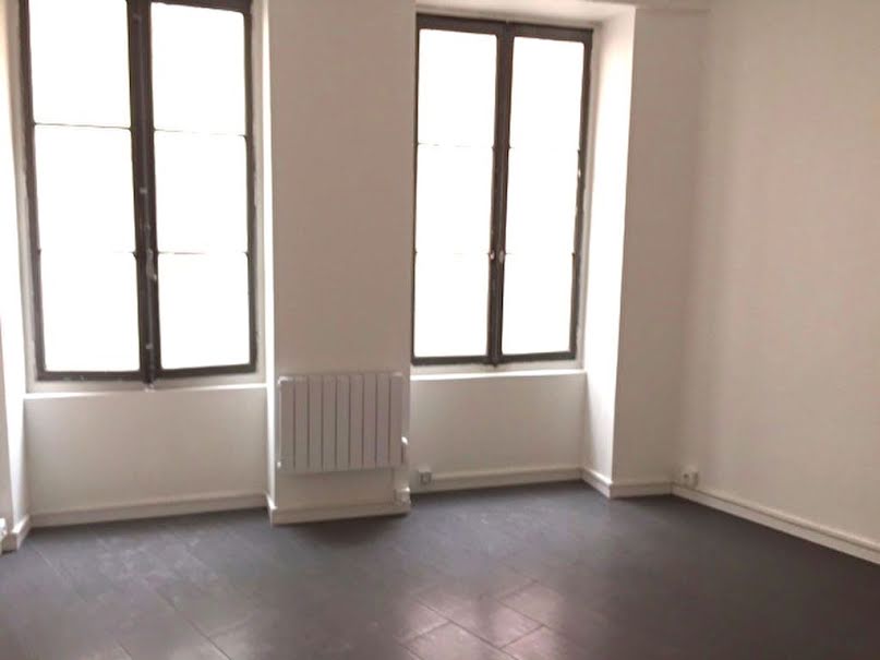 Location meublée appartement 2 pièces 39 m² à Lyon 1er (69001), 890 €