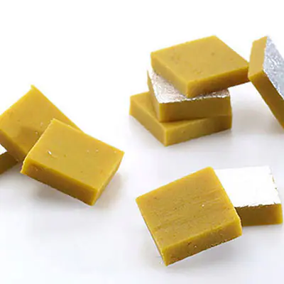 Kaju Kesar Burfi