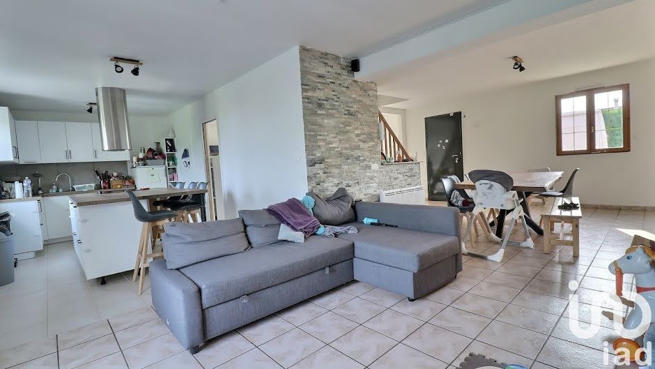 Vente maison 5 pièces 140 m² à Angerville (91670), 240 000 €