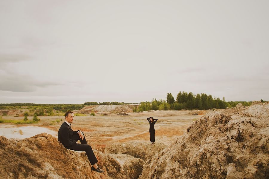 Fotógrafo de casamento Anastasiya Ovchinnikova (river). Foto de 1 de agosto 2015