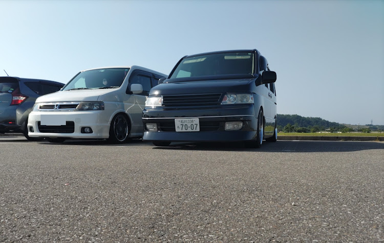 ステップワゴンの石川県・RF3・コラボありがとうございました・フォローワーさんに感謝♪♪・みんなのセンターキャップが見たいに関するカスタム事例の投稿画像5枚目