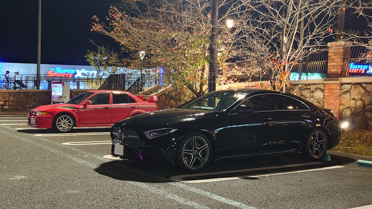 CLSクラス クーペのリアスポイラー有り派？無し派？・メルセデス・ベンツ・Y32・パトカーとコラボ・CLSに関するカスタム事例の投稿画像18枚目