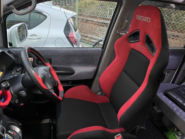 セレナのRECARO SR-7・セレナC24に関するカスタム事例の投稿画像1枚目