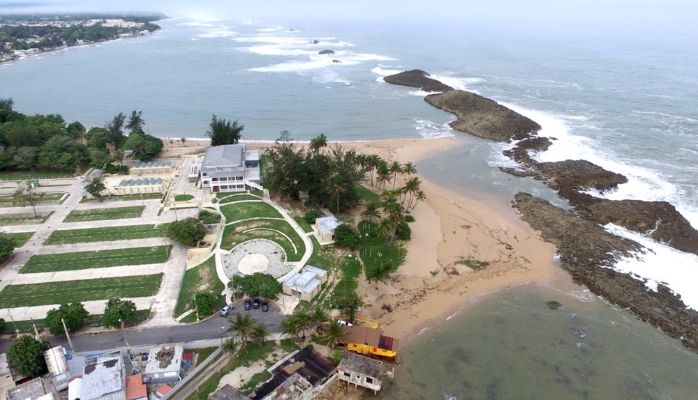 A especular praia protegida de Puerto Novo