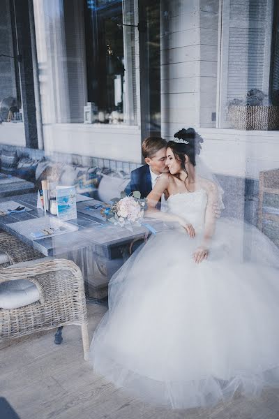 Wedding photographer Alina Petrova (alyapetrova). Photo of 19 February 2017