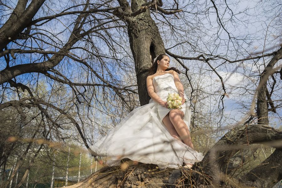 Wedding photographer Vladimir Pyatykh (vladimirpyatykh). Photo of 30 April 2015