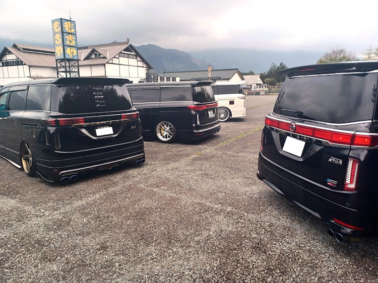 エルグランドの東西+東海MT in 静岡・関西ファミリー・たかちゃん　けーくん3さん　ありがとう😭・関東メンバーばんざーい🙌・東海メンバーばんざーい🙌に関するカスタム事例の投稿画像15枚目