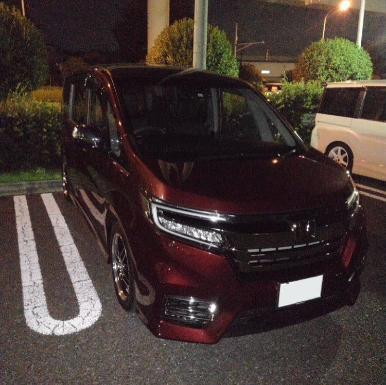 ステップワゴンスパーダのオフ会楽し・翔んでさいたま・熱烈歓迎に関するカスタム事例の投稿画像9枚目