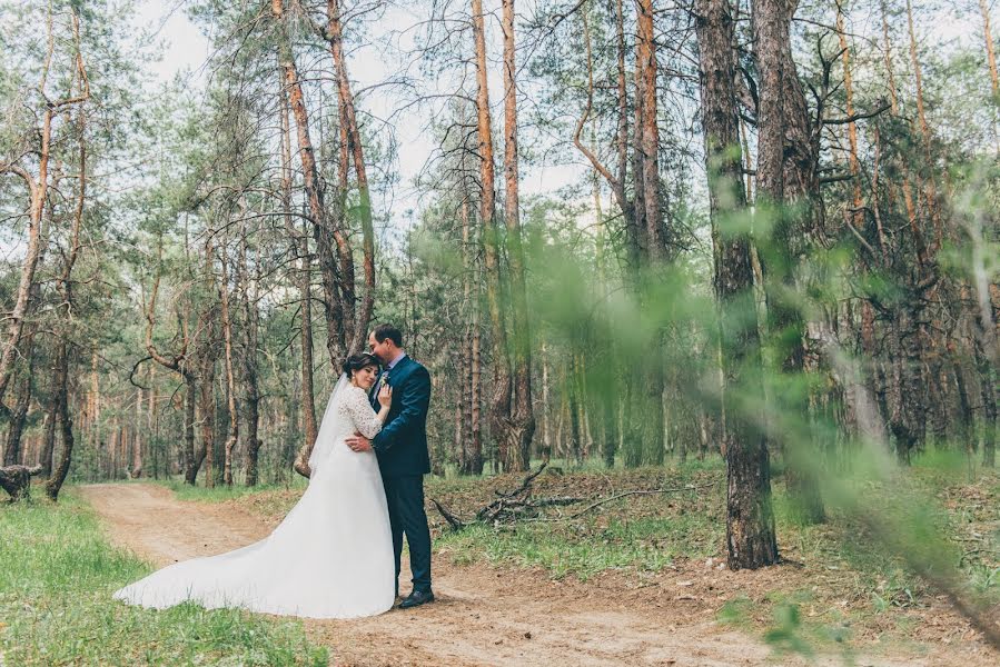 Fotógrafo de casamento Aleksandra Syamukova (sashas). Foto de 15 de junho 2016