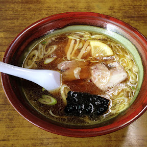 【旅グルメ】ジワジワ～ッと旨味がジワジワジワジワやってくる秋田県のラーメン / 十八番