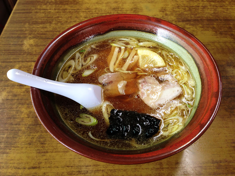 【旅グルメ】ジワジワ～ッと旨味がジワジワジワジワやってくる秋田県のラーメン / 十八番