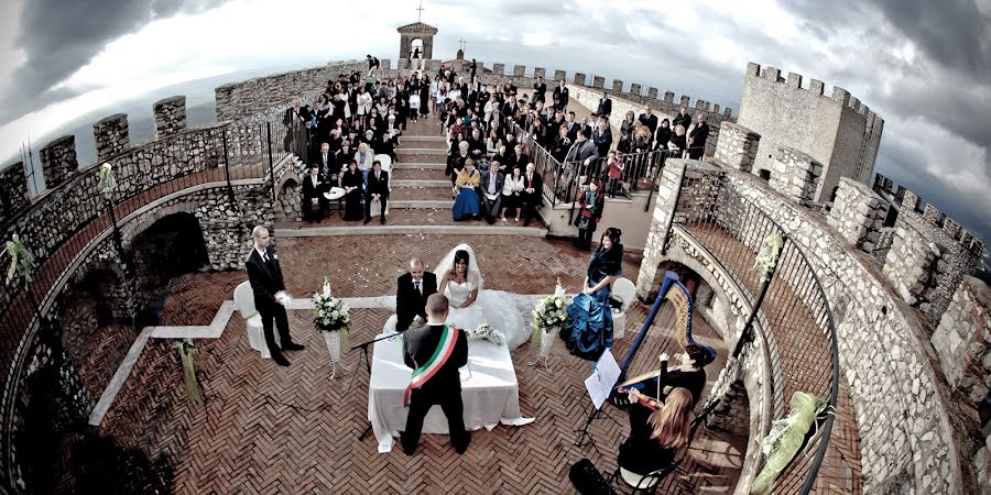 Wedding photographer Paolo Giovannini (annabellafoto). Photo of 9 February 2014