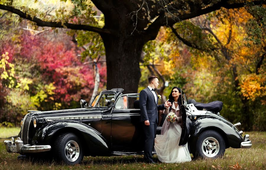 Fotógrafo de casamento Maksim Didyk (mdidyk). Foto de 6 de outubro 2021