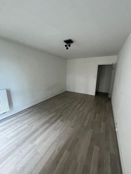 Location  appartement 1 pièce 30 m² à Limoges (87000), 425 €