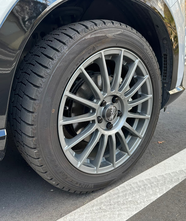 ヴェゼルのOZレーシング・いつもイイね＆コメントありがとうございます😆・結構良い・洗車に関するカスタム事例の投稿画像1枚目
